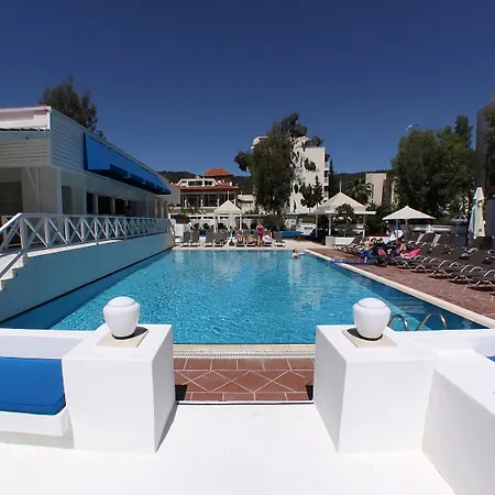 Hotel Club Munamar 4*