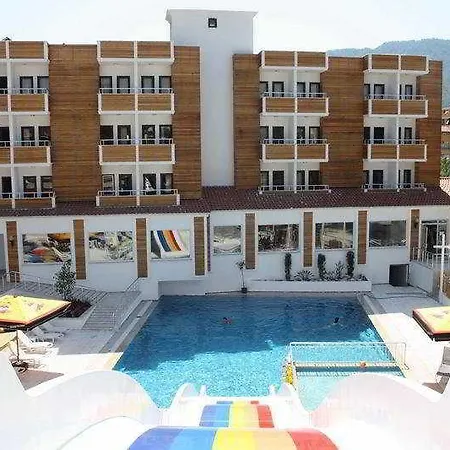 Hotel Club Munamar 4*